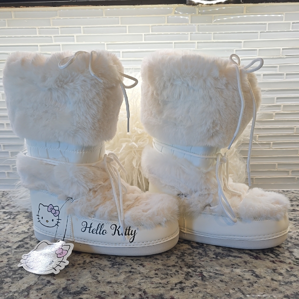 Hello Kitty Fluffy White Kids Boots